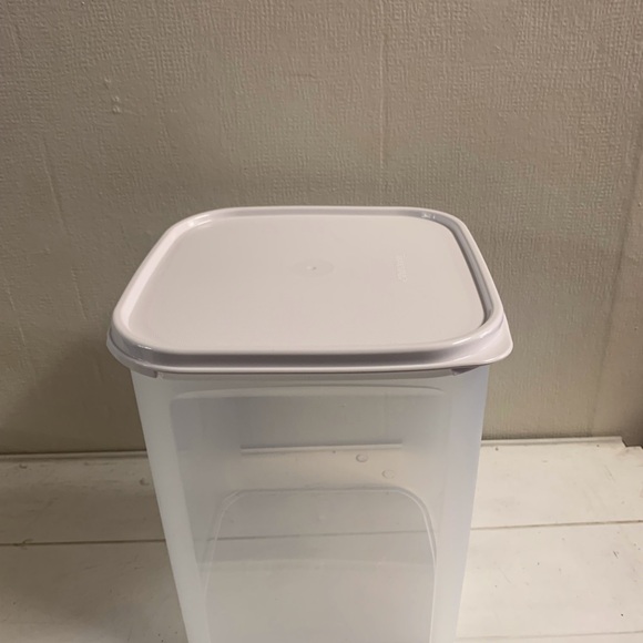 Tupperware Modular Mates® Square 4 - Picture 3 of 5